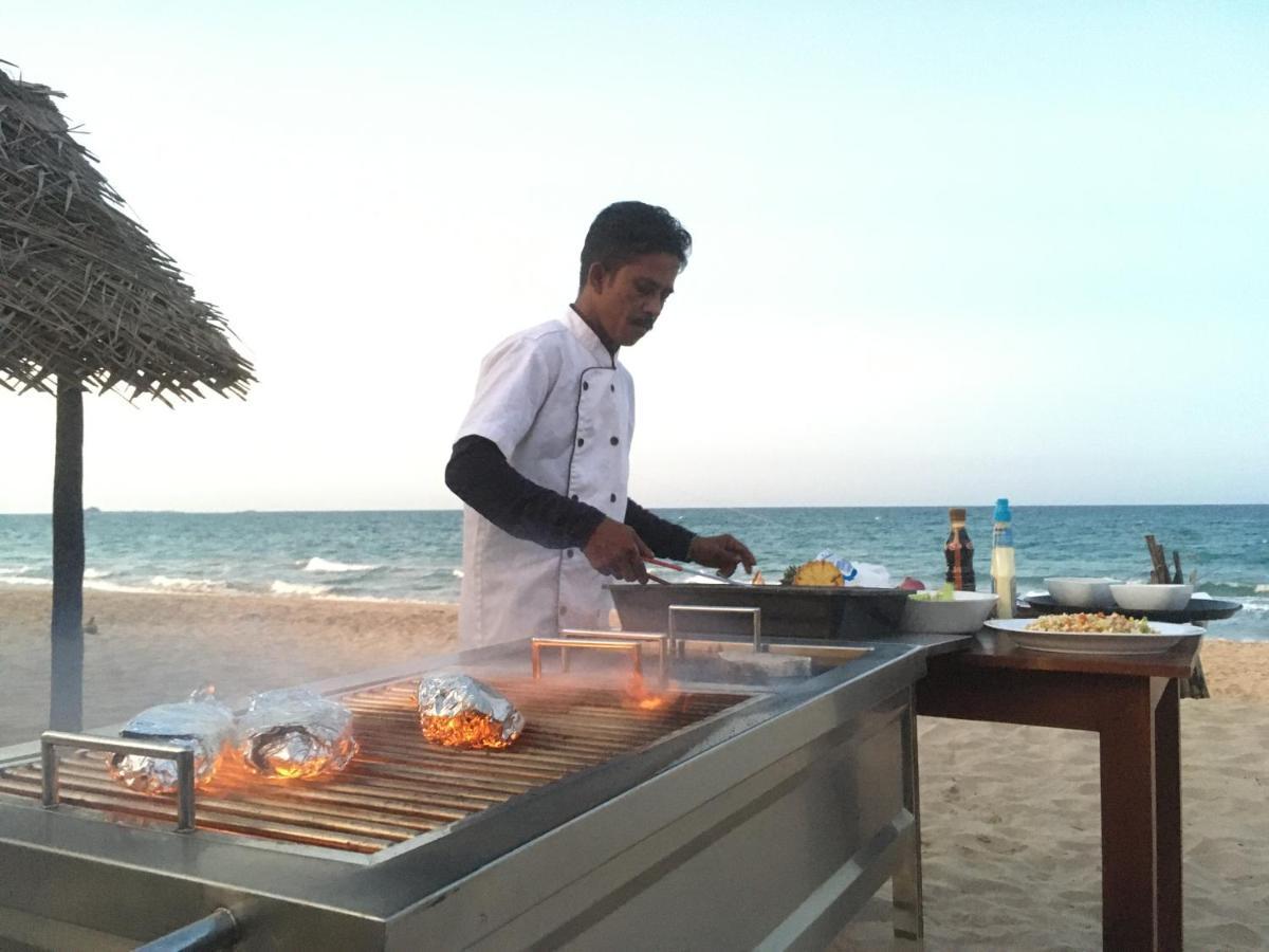 Nn Beach Resort & Spa Nilaveli Kültér fotó