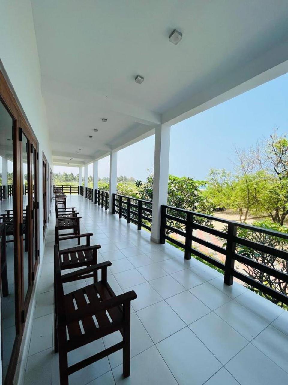 Nn Beach Resort & Spa Nilaveli Kültér fotó
