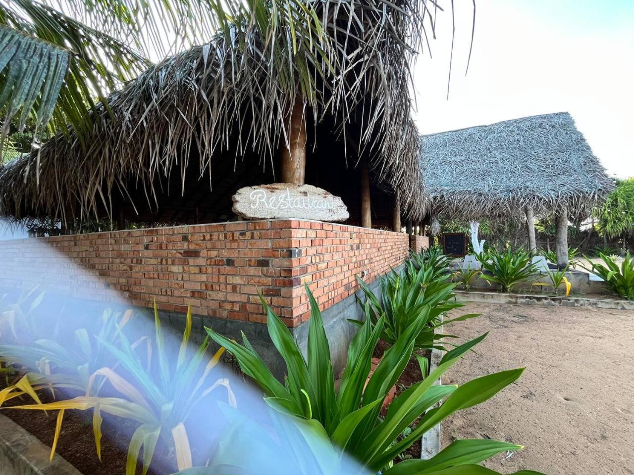 Nn Beach Resort & Spa Nilaveli Kültér fotó